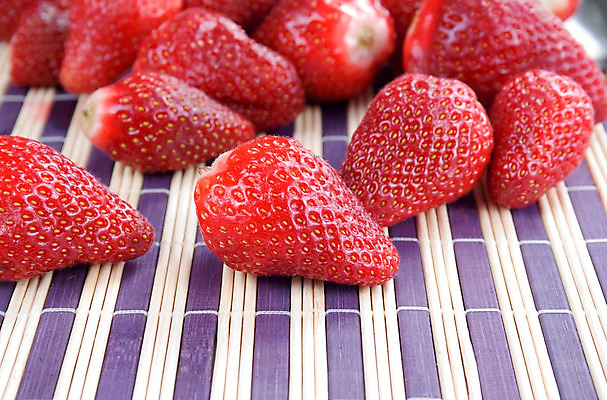 포토 JPG 해외이미지 라이프스타일 열매 음료 음식 다이어트 과일 재료 자연 딸기 디저트 기술 건강 씨앗 사람없음 빨간색 활발 신선 그룹 달콤 맛 아침식사 먹기 오브젝트 멀티 숙성 채식주의자 해외202004 해외포토 식물 컬러 컨셉 모션 생활 식사 생태계 채식 파일형식 이미지허브