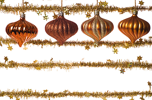 포토 JPG 해외이미지 전통 백그라운드 크리스마스 공 유리 휴가 기념 프레임 매달리기 사람없음 장식 반사 장식볼 흰색 황금 은색 고립 해외202004 해외포토 기념일 컬러 모션 재질 파일형식 이미지허브