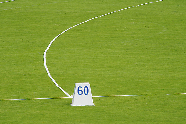 포토 JPG 해외이미지 모양 라이프스타일 도로 스포츠 건강 사람없음 야외 그래픽 달리기 조깅 숫자 에너지 아내 달리기선수 선로 해외202004 해외포토 문자 길 교통시설 모션 생활 운동 육상선수 파일형식 이미지허브