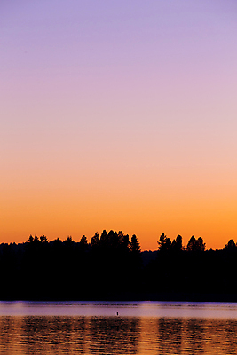 포토 JPG 해외이미지 호수 자연 날씨 풍경 사람없음 야외 물 빛 일출 어둠 황혼 일몰 새벽 저수지 연못 내추럴 미니멀 해외202004 해외포토 자연요소 노을 생태계 파일형식 이미지허브
