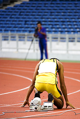 포토 JPG 해외이미지 남자 스포츠 밭 학교 운동선수 건강 소년 사람없음 달리기 운동 힘 경쟁 경기장 만남 기차 에너지 결심 속도 시작 계량기 대회 달리기선수 선로 주자 챔피언 해외202004 해외포토 교육 어린이 육상교통 컨셉 농업 스포츠시설 모션 대중교통 사람 육상선수 파일형식 이미지허브