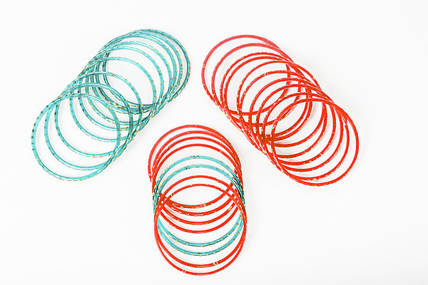 포토 JPG 해외이미지 전통 디자인 아시아 문화 패턴 미술 동양인 사람없음 장식 빨간색 파란색 빛 컬러풀 노란색 유행 활발 축하 시장 인도인 흰배경 질감 힌두교 해외202004 해외포토 외국인 나라 종교 컬러 백그라운드 컨셉 무늬 문화예술 인종 흰색 파일형식 이미지허브