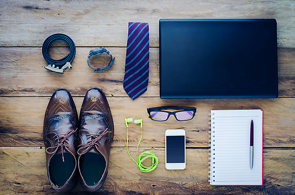 포토 JPG 해외이미지 옷 남자 안경 신발 컨셉 장신구 바지 모바일 세포 실내 사람없음 목재 스마트폰 컴퓨터 세트 사무실 알약 유행 침묵 벨트 그룹 지갑 클래식 우아함 스마트 오브젝트 정중 스타일 해외202004 해외포토 나무 잡화 비즈니스 재료 하의 사람 내부 전자제품 핸드폰 스마트기기 약 소리 파일형식 이미지허브