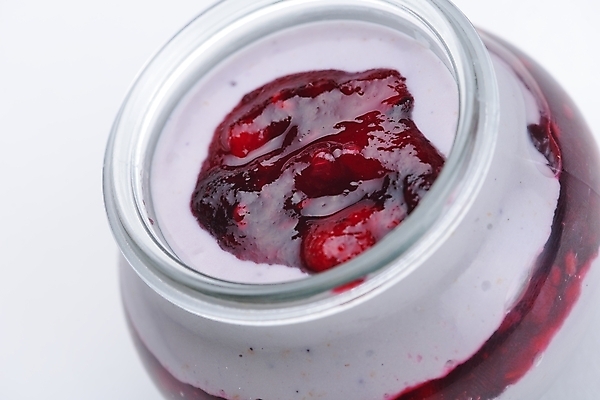 포토 JPG 해외이미지 실내 근접촬영 사람없음 한개 흰배경 푸딩 과일푸딩 해외202004 해외포토 1 뷰포인트 백그라운드 디저트 내부 흰색 파일형식 이미지허브