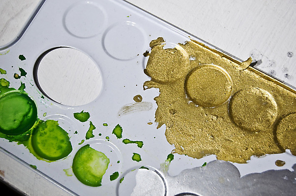 포토 JPG 해외이미지 백그라운드 컨셉 학교 추상 잉크 주택 종류 창조 미술 사람없음 장식 초록색 컬러풀 페인트 젖음 공구 업무 액체 팔레트 황금 닫기 은색 혼합 묘사 그림 만들기 예술가 화가 스타일 해외202004 해외포토 직업 교육 컬러 무늬 모션 문화예술 건물 도구 작업 파일형식 이미지허브