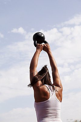 포토 JPG 해외이미지 웰빙 여자 스포츠 건강 사람없음 야외 세로 운동 힘 경쟁 활발 무게 몸무게 익스트림스포츠 근육질 역도 크로스핏 해외202004 해외포토 컨셉 근육 사람 몸매 파일형식 이미지허브