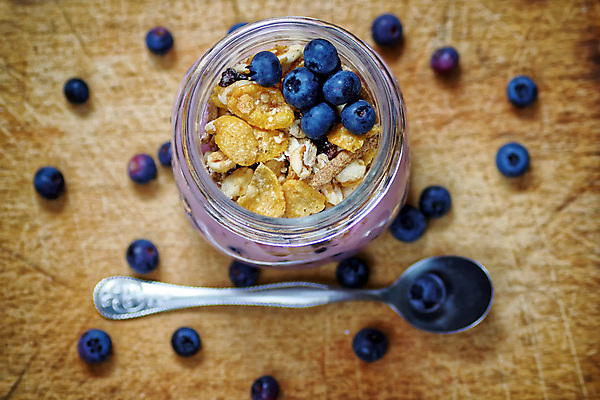 포토 JPG 해외이미지 라이프스타일 열매 음식 조각 백그라운드 다이어트 유리 디저트 건강 사람없음 목재 신선 항아리 달콤 아침식사 시리얼 먹기 유기농 블루베리 레시피 요거트 내추럴 뮤즐리 오트밀 채식주의자 해외202004 해외포토 나무 식물 웰빙 과일 재료 모션 재질 유제품 생활 식사 도자기 맛 채식 파일형식 귀리 이미지허브