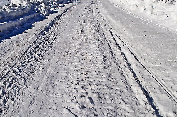 포토 JPG 해외이미지 계절 도로 길 여행 백그라운드 이동 겨울 자국 자연 날씨 풍경 사람없음 야외 햇빛 얼음 침묵 산책 추위 흰색 시골 신선 질감 서리 방법 선로 자취 제설기 눈내림 겨울풍경 해외202004 해외포토 자연요소 컬러 컨셉 교통시설 휴식 눈_날씨 태양 소리 생태계 제설 파일형식 이미지허브
