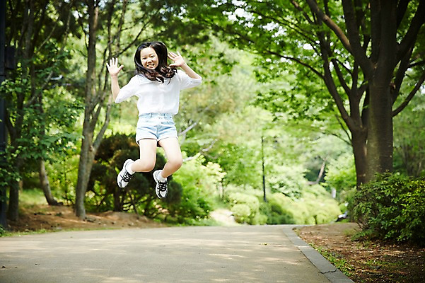 포토 JPG 주간 전신 공원 여자 고등학생 서울 한국 한명 미소 사람 동양인 야외 앞모습 10대 캐주얼 점프 산책로 한국인 남산 여자만 여자한명만 십대만 십대여자만 십대여자한명만 국내포토 자연요소 1 학생 옷 공공시설 아시아 길 뷰포인트 모션 청소년 표정 인종 랜드마크 파일형식