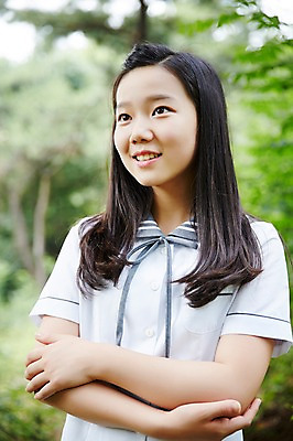 포토 JPG 주간 응시 여학생 여자 교복 여고생 고등학생 서울 한국 한명 미소 사람 동양인 상반신 야외 앞모습 아웃포커스 10대 팔짱 한국인 숲 남산 여자만 여자한명만 십대만 십대여자만 십대여자한명만 국내포토 자연요소 1 학생 시선 옷 아시아 뷰포인트 모션 청소년 촬영기법 표정 인종 랜드마크 파일형식