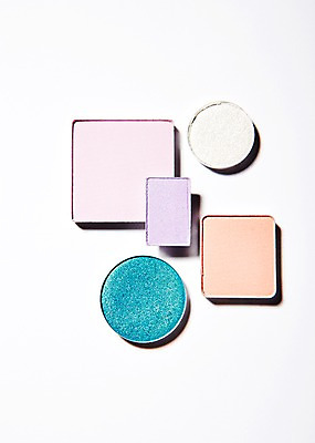 포토 JPG 스튜디오촬영 컬러 배경화면 실내 사람없음 뷰티 화장품 오브젝트 아이섀도 국내포토 내부 파일형식