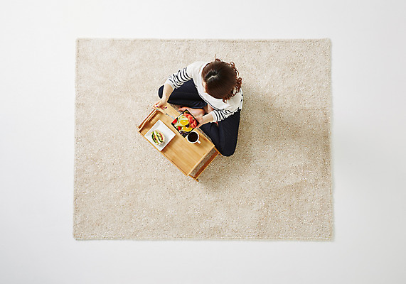 포토 JPG 스튜디오촬영 우먼라이프 라이프스타일 여자 여유 과일 모션 탁자 휴식 실내 샌드위치 한명 사람 앉기 동양인 성인 30대 하이앵글 식사 한국인 여자만 여자한명만 성인여자만 성인한명만 성인여자한명만 장년만 장년여자만 장년여자한명만 성인만 혼족 국내포토 1 감정 음식 뷰포인트 가구 컨셉 인종 내부 생활 장년 싱글라이프 파일형식