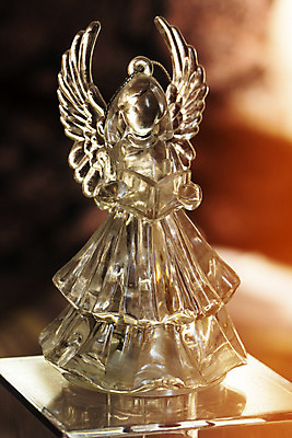 포토 JPG 해외이미지 계절 별 백그라운드 크리스마스 겨울 와인잔 목걸이 공 유리 탁자 휴가 조명 프레임 선물 미술 사람없음 장식 초록색 파란색 빛 우주 종 축하 황금 구슬 여의주 해외202004 해외포토 자연요소 기념일 컬러 가구 컨셉 술잔 장신구 재질 문화예술 파일형식 이미지허브