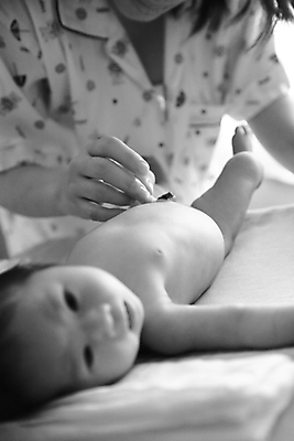 포토 JPG 해외이미지 손 여자 행복 아시아 얼굴 음료 어린이 음식 가족 태국 놀이 엄마 천사 새로움 건강 사랑 한명 사람 동양인 소년 기쁨 아기 신생아 달콤 작음 먹기 걸음마 결백 돌봄 천진난만 해외202004 해외포토 1 남자 감정 나라 컨셉 관계 모션 인종 신체부위 맛 크기 파일형식 이미지허브