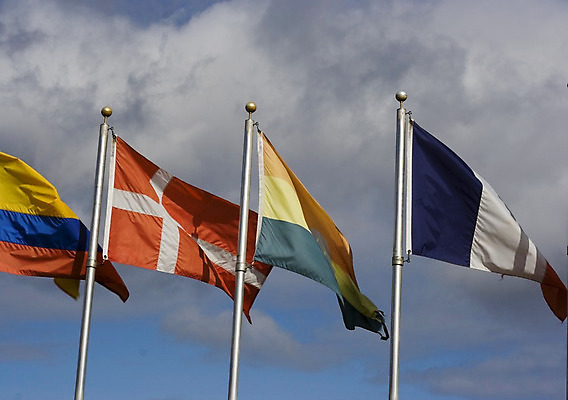 포토 JPG 해외이미지 협력 사람없음 빨간색 파란색 글로벌 노란색 흰색 깃발 애국심 해외202004 해외포토 컬러 파일형식 이미지허브