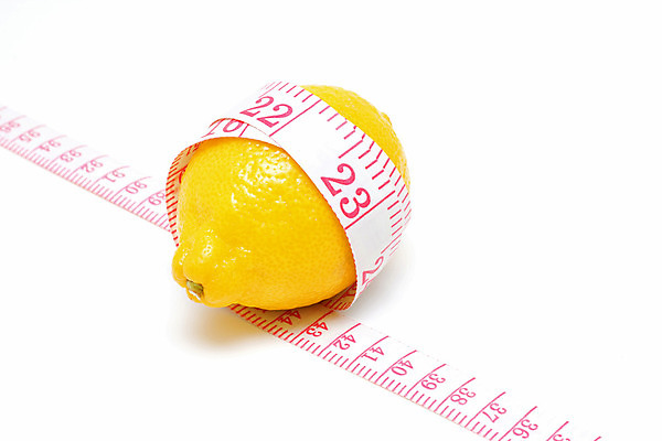 포토 JPG 해외이미지 라이프스타일 음식 컨셉 다이어트 과일 귤 아이디어 건강 사람없음 운동 에너지 흰색 신선 몸무게 먹기 레몬 비만 날씬함 측정 오브젝트 상쾌 눈금 테이프 치수 칼로리 길이 고립 숙성 영양분 영양소 제어 채식주의자 타르트 해외202004 해외포토 감정 빵 컬러 모션 문구용품 생활 몸매 채식 파이_빵 파일형식 이미지허브