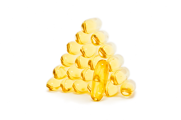 포토 JPG 해외이미지 라이프스타일 웰빙 음식 다이어트 건강 어류 사람없음 치료 알약 약 노란색 활발 투명 수비 닫기 질병 약국 간 처방 내추럴 보충 단백질 복용 오메가 치유 헬프 해외202004 해외포토 컬러 컨셉 의학 모션 생활 수중동물 도움 장기_의학 영양소 파일형식 이미지허브