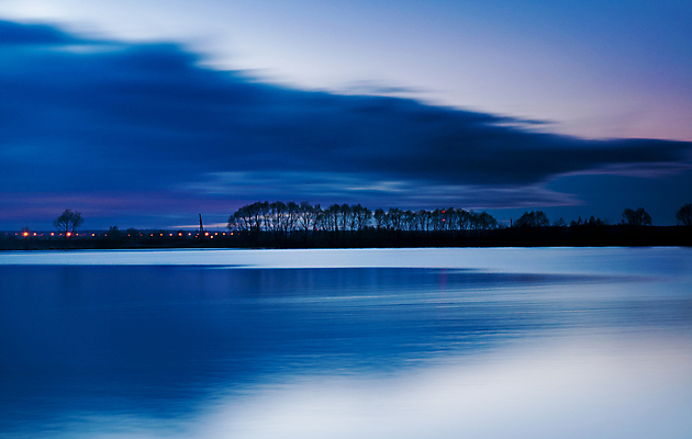 포토 JPG 해외이미지 나무 구름 남자 실루엣 호수 여행 오렌지 자연 하늘 그림자 풍경 사람없음 야외 목재 물 빛 강 반사 노란색 검은색 폭포 야간 숲 러시아 러시아인 옛날 해외202004 해외포토 자연요소 서양인 식물 유럽 컬러 과일 재료 촬영기법 사람 생태계 파일형식 이미지허브