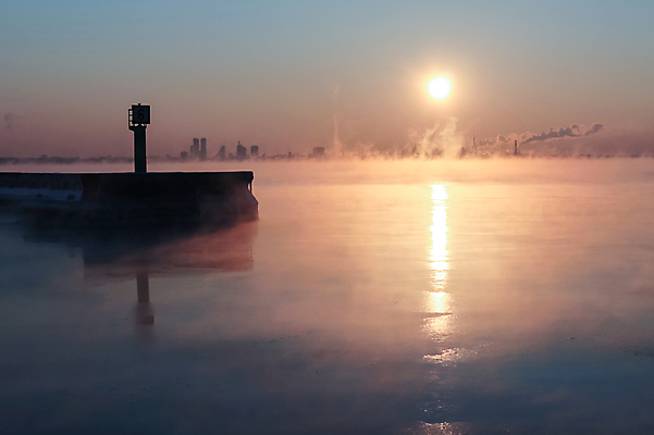 포토 JPG 해외이미지 계절 파도 바다 분홍색 섬 여행 겨울 자연 하늘 휴식 주택 풍경 사람없음 물 여름 파란색 반사 일출 보라색 얼음 어둠 화목 고요 일몰 꿈 안개 조약돌 시간 만 위험 망토 휴양지 장면 암초 폭풍 서쪽 에스토니아 이국적 파라다이스 수평선 효과 해외202004 해외포토 자연요소 유럽 컬러 컨셉 날씨 건물 노을 장소 돌_바위 방향 생태계 파일형식 이미지허브