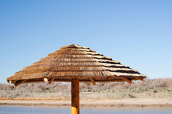 포토 JPG 해외이미지 패턴 하늘 지붕 열대 사람없음 목재 가로 물 강 공백 강가 묘사 볏집 해외202004 해외포토 자연요소 나무 무늬 재료 파일형식 이미지허브