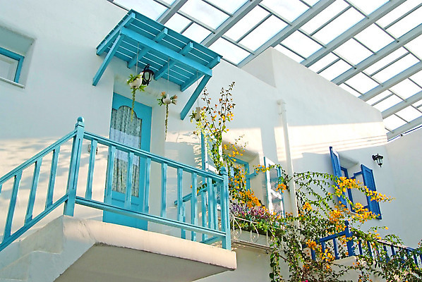 포토 JPG 해외이미지 전통 디자인 외관 유럽 벽 가구 백그라운드 건축양식 창문 유리 아파트 주택 프레임 미술 풍경 사람없음 야외 내부 건물 장식 파란색 사무실 문 마을 정원 방 수확 흰색 시골 오픈 클래식 그리스 장면 산토리니 그리스인 프랑스어 고립 옛날 스타일 해외202004 해외포토 서양인 문자 건축물 건축 나라 컬러 생활용품 컨셉 농업 비즈니스 재질 문화예술 파일형식 이미지허브