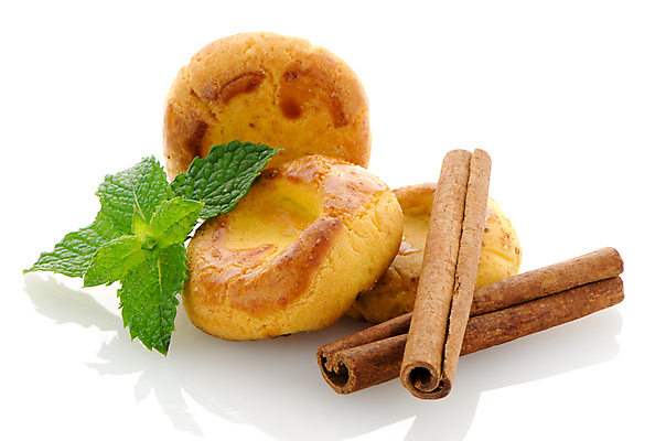 포토 JPG 해외이미지 디저트 실내 사람없음 쿠키 달콤 민트 흰배경 시나몬스틱 해외202004 해외포토 음식 백그라운드 내부 흰색 맛 허브 시나몬 파일형식 이미지허브