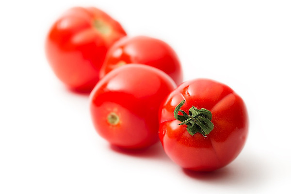 포토 JPG 해외이미지 식물 음식 농업 토마토 채소 재료 건강 사람없음 빨간색 초록색 흰색 나뭇가지 신선 원형 유기농 날것 흙더미 내추럴 고립 숙성 식용 채식주의자 해외202004 해외포토 도형 나무 웰빙 산업 컬러 흙 채식 파일형식 더미 이미지허브