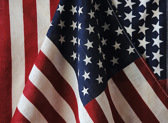 포토 JPG 해외이미지 아이콘 배너 별 사람없음 빨간색 파란색 미국 줄무늬 자유 흰색 깃발 심볼 경례 애국심 명예 독립 해외202004 해외포토 자연요소 컬러 컨셉 북아메리카 무늬 인사 파일형식 이미지허브