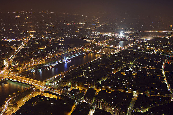 포토 JPG 해외이미지 유럽 하늘 전등 거리 파노라마 사람없음 가로 빛 어둠 일몰 프랑스 도시 야간 스카이라인 수평선 유흥 파리(프랑스) 해외202004 해외포토 자연요소 나라 조명 촬영기법 노을 파일형식 이미지허브