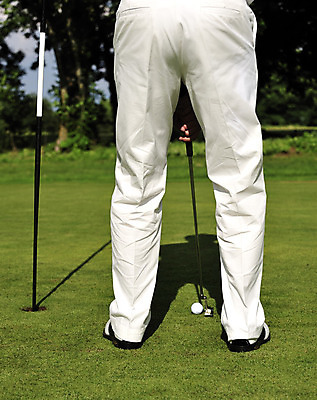 포토 JPG 해외이미지 주간 남자 골프 골프장 골프공 한명 성인 야외 뒷모습 초록색 골프채 하반신 도전 잡기 성인남자한명만 해외202004 해외포토 자연요소 1 뷰포인트 컬러 공 스포츠시설 모션 골프용품 사람 구기 남자한명만 성인남자만 파일형식 이미지허브