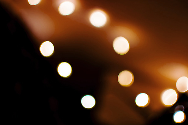 포토 JPG 해외이미지 계절 백그라운드 컨셉 크리스마스 겨울 패턴 오렌지 공 추상 휴가 불꽃 전등 기념 사람없음 아웃포커스 장식 빛 검은색 축제 어둠 흰색 축하 원형 야간 소프트포커스 연도 질감 보케 부드러움 마법 빛망울 광 블러 효과 해외202004 해외포토 자연요소 도형 기념일 컬러 무늬 과일 불 조명 촬영기법 감각 파일형식 이미지허브