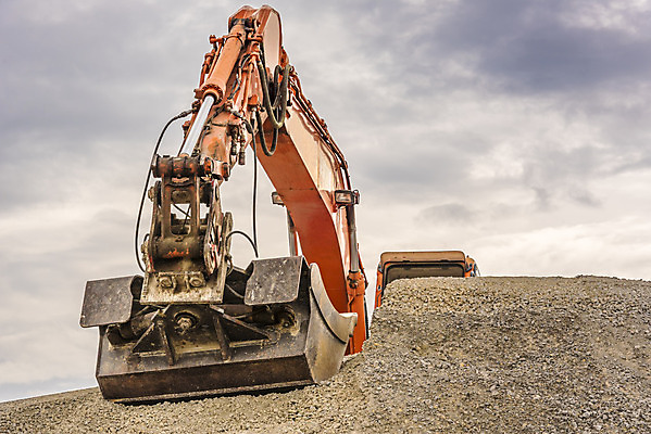 포토 JPG 해외이미지 산업 오렌지 직장 사람없음 쌓기 금속 기계 장비 닫기 굴착기 삽 양동이 국자 무거움 개발 로딩 채석 해외202004 해외포토 과일 회사 모션 재질 주방용품 중장비 무게 파일형식 이미지허브