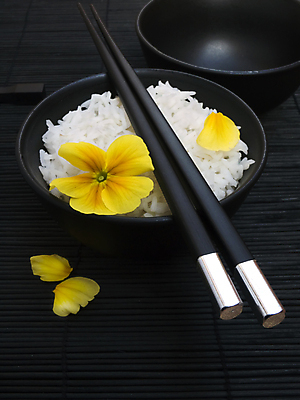 포토 JPG 해외이미지 전통 꽃잎 꽃 아시아 문화 음식 꽃무늬 다이어트 젓가락 밥 건강 동양인 사람없음 노란색 일본 식사 중국 봄 벚꽃 신선 묘사 내추럴 해외202004 해외포토 식물 계절 나라 컬러 무늬 수저 인종 파일형식 이미지허브