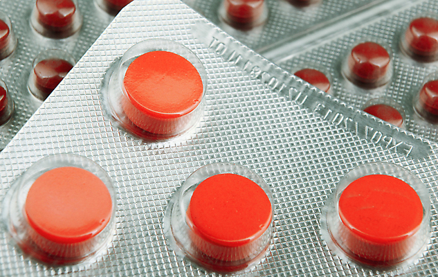 포토 JPG 해외이미지 산업 백그라운드 컨셉 다이어트 건강 병원 사람없음 치료 세트 알약 약 노란색 건강관리 흰색 대접 닫기 질병 컨테이너 약국 은박지 가득함 팩 패키지 테라피 조제 돌봄 마약 복용 진통제 화학자 항생제 해외202004 해외포토 컬러 의학 모션 관리 뷰티 화장품 과학자 만들기 파일형식 이미지허브