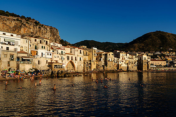 포토 JPG 해외이미지 바다 여행 하늘 휴가 사람 풍경 해변 사람없음 야외 물 만 해외202004 해외포토 자연요소 파일형식 이미지허브