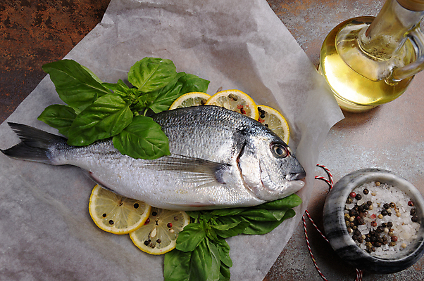 포토 JPG 해외이미지 그릇 접시 종이 조각 부분 반찬 건강 어류 요리 사람없음 옆모습 식사 저녁식사 자르기 레몬 해산물 향신료 날것 바질 점심식사 당뇨병 배급 생식 오메가 해외202004 해외포토 식기 음식 뷰포인트 과일 모션 수중동물 질병 향미료 파일형식 이미지허브