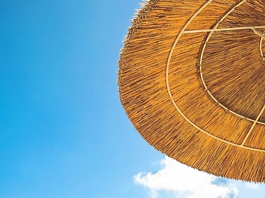 포토 JPG 해외이미지 나무 구름 아시아 모래 파도 바다 섬 여행 백그라운드 우산 자연 하늘 호텔 휴가 휴식 풍경 사람없음 야외 목재 물 여름 파란색 컬러풀 태양 맑음 수영 스파 만 휴양지 캄보디아 밀짚 볏집 이국적 파라다이스 해외202004 해외포토 자연요소 식물 계절 나라 컬러 컨셉 재료 숙소 날씨 장소 수상스포츠 짚 생태계 파일형식 이미지허브