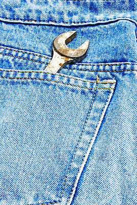 포토 JPG 해외이미지 직업 산업 가사 바지 노동자 사람없음 파란색 세트 금속 장비 공구 청바지 스패너 직물 면 업무 엔지니어 수리 주머니 유지 조작 철강 해외202004 해외포토 컬러 재질 하의 도구 작업 기술자 파일형식 이미지허브