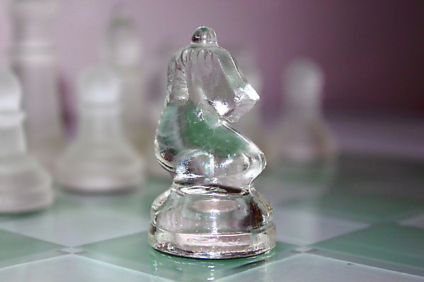 포토 JPG 해외이미지 스포츠 포즈 생각 놀이 성공 설계 사람없음 빛 반사 검은색 힘 경쟁 도전 게임 흰색 우승 그룹 체스 닫기 선택 계획 왕 충돌 오브젝트 싱글 싸움 전쟁 정사각형 여왕 전쟁터 지능 해외202004 해외포토 도형 컬러 컨셉 모션 최고 파일형식 이미지허브