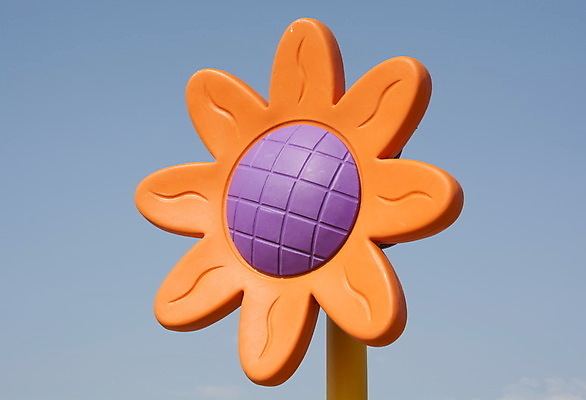 포토 JPG 해외이미지 공원 꽃 오렌지 사람없음 장난감 보라색 플라스틱 심볼 인공 해외202004 해외포토 식물 공공시설 컬러 과일 재질 파일형식 이미지허브