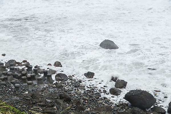 포토 JPG 해외이미지 파도 바다 백그라운드 자연 하늘 바람 날씨 사람없음 야외 물 파란색 어둠 힘 거품 거친 위험 분무기 폭풍 쓰나미 폭풍우 허리케인 수평선 해외202004 해외포토 자연요소 컬러 컨셉 비_날씨 자연재해 생태계 해일 파일형식 이미지허브