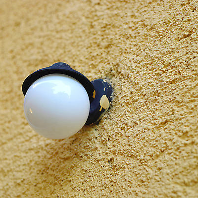 포토 JPG 해외이미지 외관 벽 백그라운드 오렌지 전구 유리 표면 사람없음 건물 빛 컬러풀 노란색 검은색 등불 램프 구멍 거친 플랫 가장자리 끝 그늘 묘사 싱글 질감 날카로움 시멘트 점토 석고 울퉁불퉁 콘크리트 평야 불규칙 해외202004 해외포토 건축물 컬러 컨셉 과일 자연 재질 조명 둘레 파일형식 이미지허브