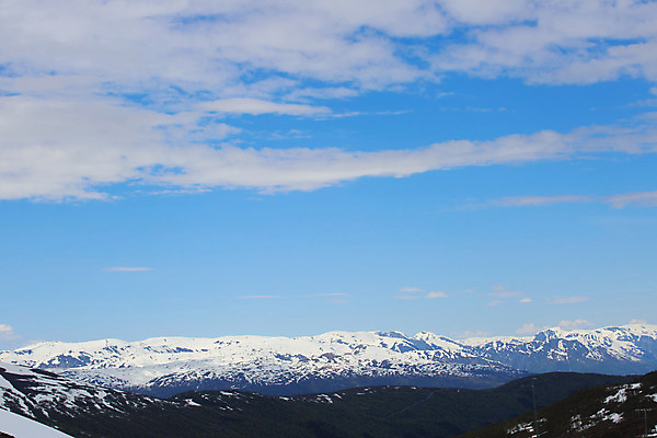 포토 JPG 해외이미지 구름 유럽 여행 백그라운드 자연 하늘 산 노르웨이 풍경 사람없음 물 파란색 얼음 봄 폭포 추위 정상 북극 언덕 빙하 북쪽 스칸디나비아 절정 해외202004 해외포토 자연요소 계절 나라 컬러 극지방 방향 생태계 파일형식 이미지허브