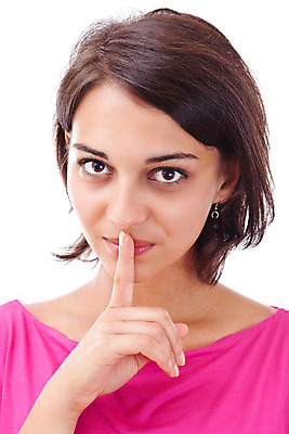 포토 JPG 해외이미지 응시 얼굴 손가락 사랑 한명 성인 침묵 줄무늬 흰색 잡기 유머 달콤 비밀 사인 주기 흥분 해외202004 해외포토 1 손 시선 감정 컬러 컨셉 무늬 모션 사람 신체부위 소리 맛 파일형식 이미지허브