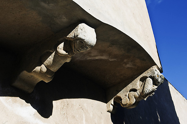 포토 JPG 해외이미지 조각 건축양식 사람없음 장식 가로 포르투갈 아래 아치 천연기념물 지원 해외202004 해외포토 건축 유럽 방향 위치 파일형식 이미지허브