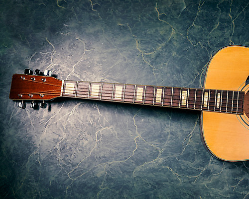 포토 JPG 해외이미지 전통 줄 음악 백그라운드 노래 놀이 표면 사람없음 초록색 파란색 금속 소리 음악가 장비 수확 기구 기타 사찰 닫기 선택 복고 예술가 롤 대리석 기타리스트 고립 멜로디 뮤지컬 서쪽 인기 플레이어 화강암 카피스페이스 해외202004 해외포토 직업 컬러 컨셉 농업 재료 종교건축 모션 재질 현악기 문화예술 공백 연주자 암석 방향 파일형식 이미지허브