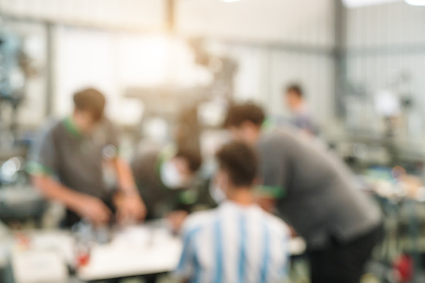 포토 JPG 해외이미지 직업 라이프스타일 디자인 여자 비즈니스 탁자 설계 노동자 직장 함께함 사람 사람없음 노트북 컴퓨터 사무실 디지털 흰색 업무 작업 그룹 계획 토론 책상 마케팅 프로젝트 힙스터 해외202004 해외포토 패션 컬러 가구 컨셉 회사 생활 전자제품 파일형식 이미지허브