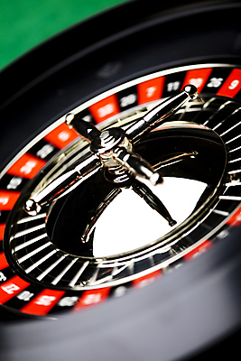 포토 JPG 해외이미지 실내 사람없음 도박 소프트포커스 카지노 룰렛 겜블 해외202004 해외포토 촬영기법 내부 게임 파일형식 이미지허브