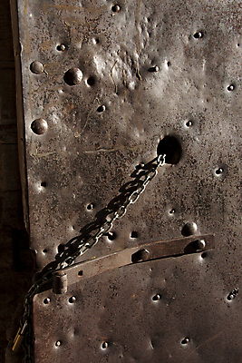 포토 JPG 해외이미지 디자인 백그라운드 패턴 자물쇠 손잡이 안전 사람없음 문 금속 수확 골동품 거친 보호 철 부식 질감 잠금 보안 대문 그런지 옛날 철강 해외202004 해외포토 컨셉 무늬 농업 재질 파일형식 이미지허브