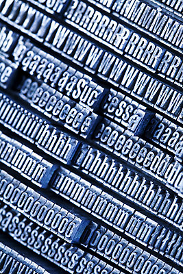 포토 JPG 해외이미지 전통 디자인 알파벳 텍스트 통신 안내 타이포그라피 사람없음 금속 사각형 기계 블록 정보 공구 메시지 플랫 클래식 인쇄 편지 철 읽기 오브젝트 복고 문학 언론 타자기 직사각형 타입 서명 소통 고립 옛날 해외202004 해외포토 도형 문자 영어 컨셉 모션 재질 골동품 도구 파일형식 이미지허브